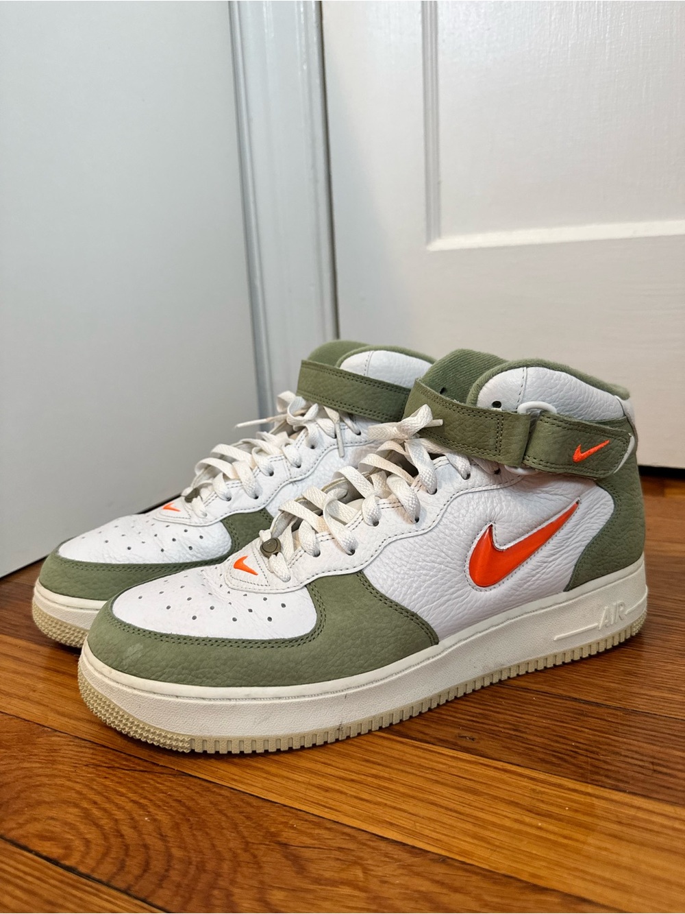 Nike Men's Air Force 1 Mid QS Jewel Oil Green DQ3505-100